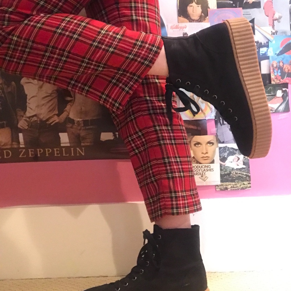 NWOT JSlides high tops